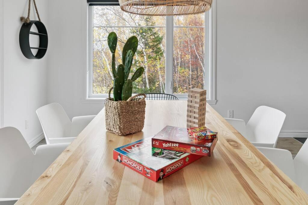 Initial - Boho - Mont-Sainte-Anne Apartment โบเพร ภายนอก รูปภาพ