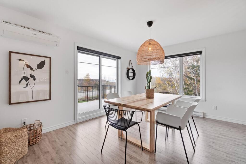 Initial - Boho - Mont-Sainte-Anne Apartment โบเพร ภายนอก รูปภาพ