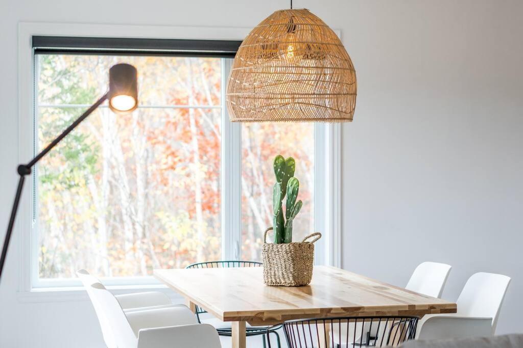 Initial - Boho - Mont-Sainte-Anne Apartment โบเพร ภายนอก รูปภาพ