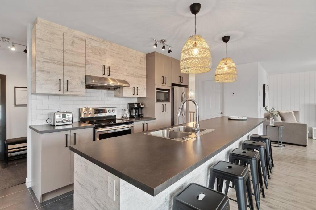 Initial - Boho - Mont-Sainte-Anne Apartment โบเพร ภายนอก รูปภาพ